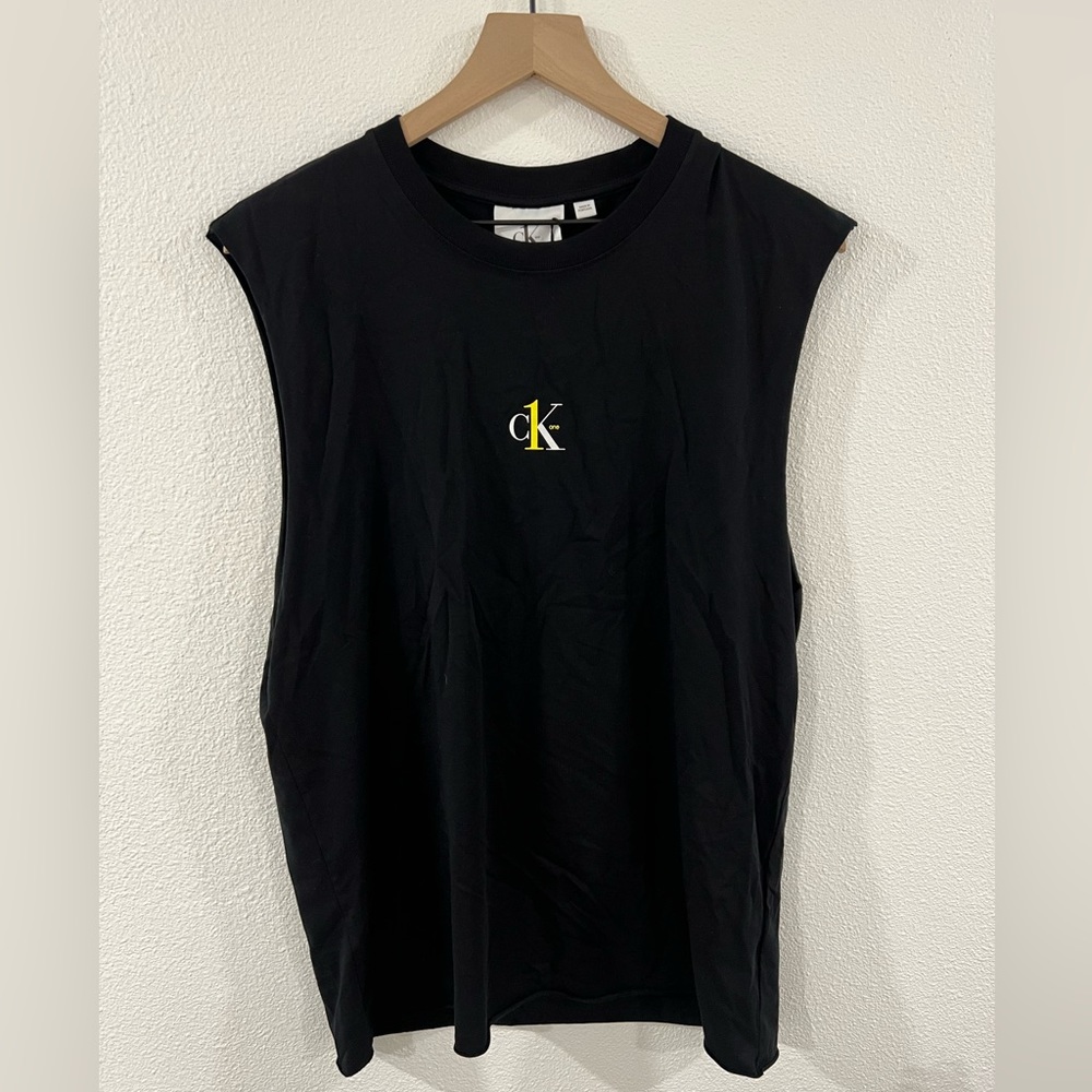 New Calvin Klein Jeans I Love Everyone of Me Pride Tank